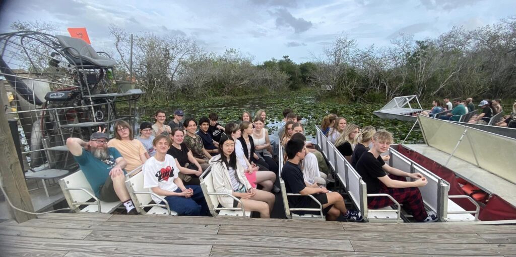 Students go sailing to find crocodiles in the US